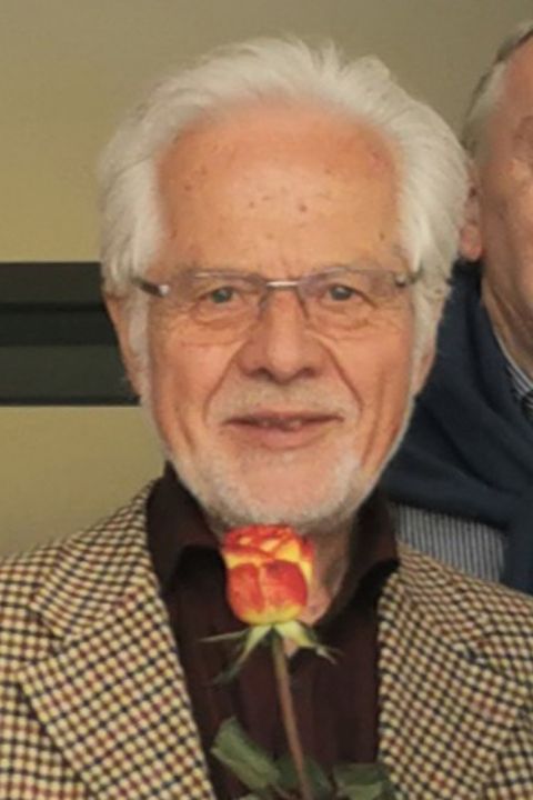 Prof. Dr. Hans-Egbert Schröder (Erster Vorsitzender)